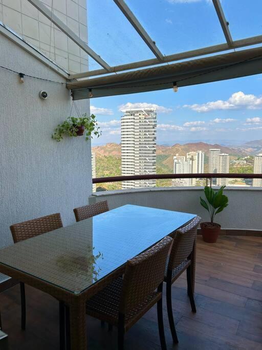 Linda Cobertura No Vila Da Serra Nova Lima Kültér fotó
